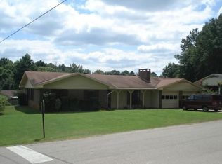 700 W Shady Ln, New Albany, MS 38652