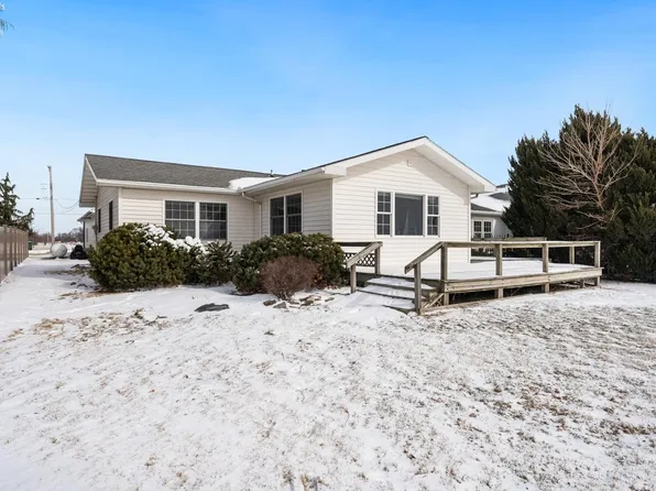 268 E Bayview Dr, Pt Clinton, OH 43452