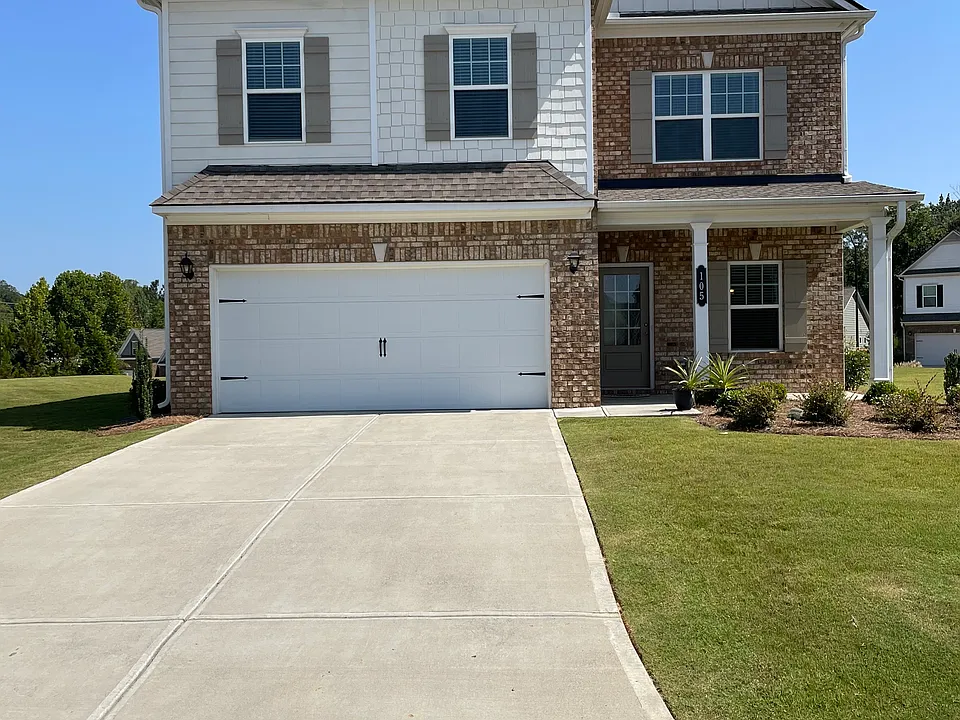 105 Willowbrook Ct