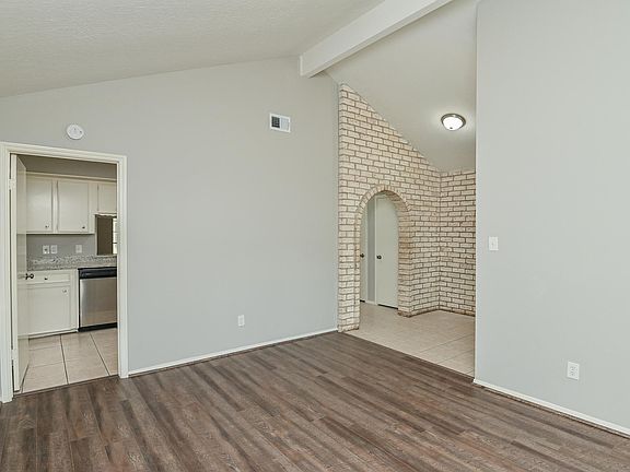 5th image of 8906 Brookwulf Dr