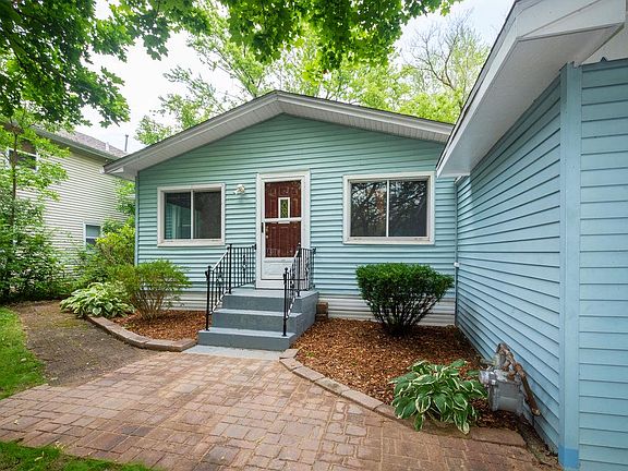 2nd image of 37577 N Lake Shore Dr