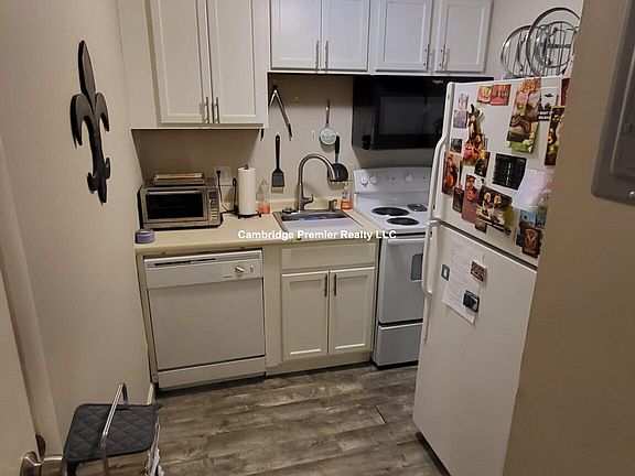5th image of 377 Harvard St #4A
