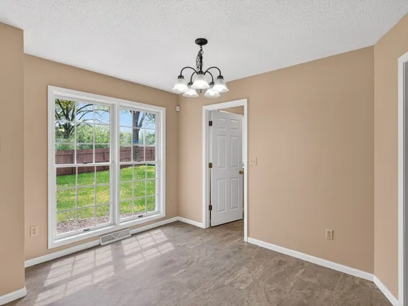 1008 Royal Birkdale Dr, Columbia, MO 65203
