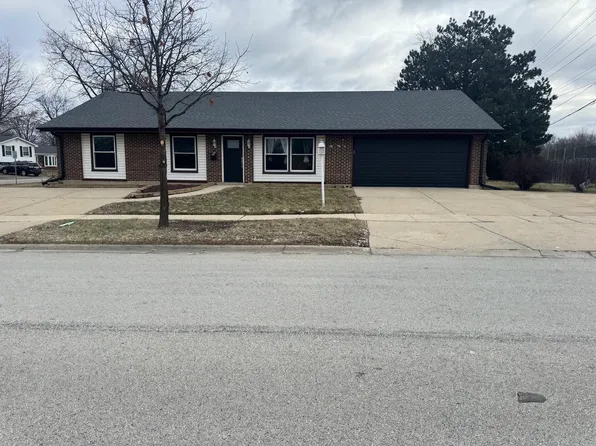 7315 Cumberland Dr, Hanover Park, IL 60133