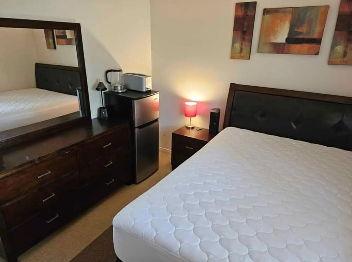 1 bed, $1,050 — Photo 4