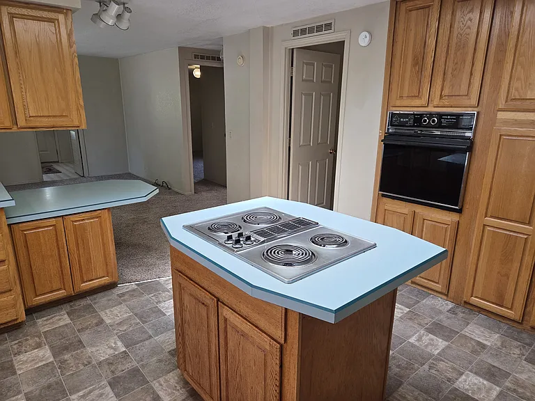 10700 NE Stevenson Rd — Photo 10