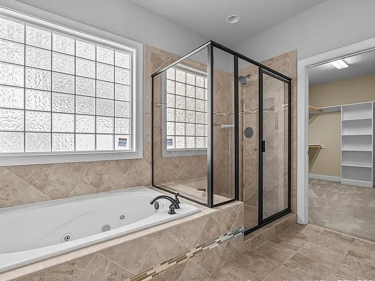 138 Valley Brook Ln — Photo 11