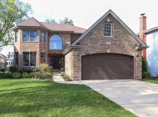 860 S Colfax Ave, Elmhurst, IL 60126