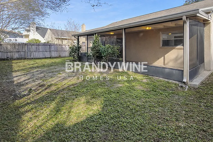 542 Queensbridge Dr — Photo 23