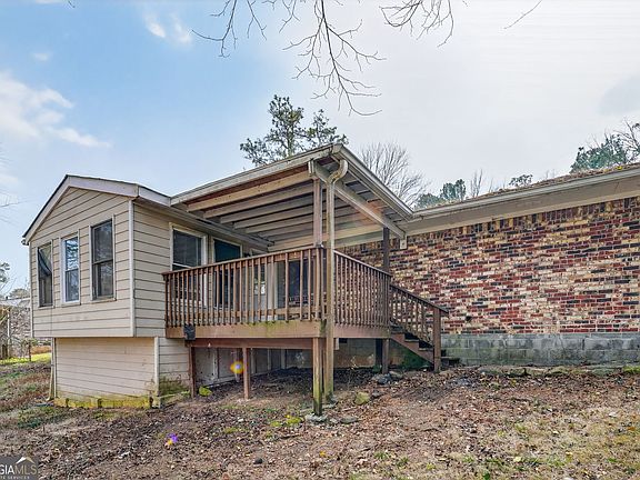 4th image of 2234 Seven Oaks Cir