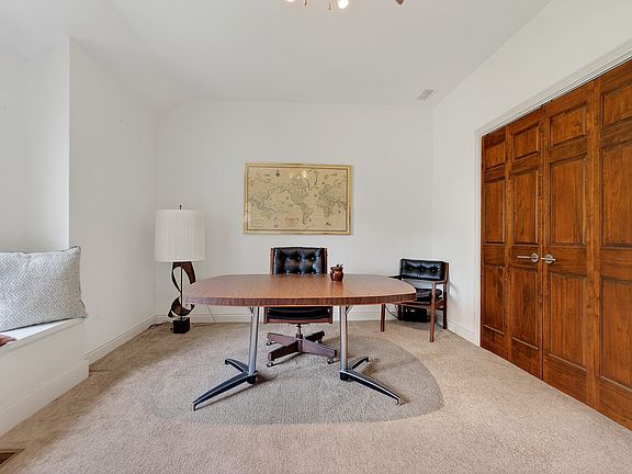 5th image of 1731 Walnut Trce