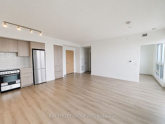 4th image of 395 Bloor St E #4503