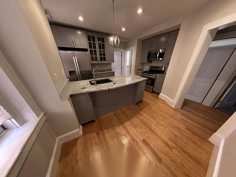 38 Frankfort St #3 — Photo 14