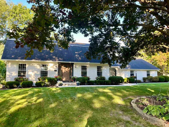 825 Baskins Pl, Saginaw, MI 48638