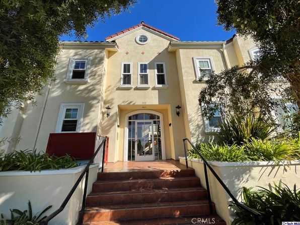 300 E Providencia Ave APT 111