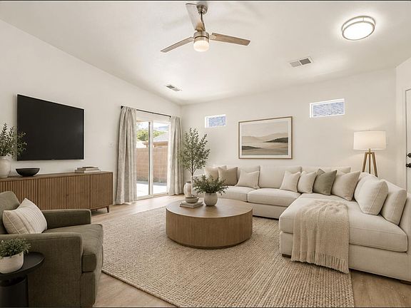 2nd image of 7805 Latir Mesa Rd NW