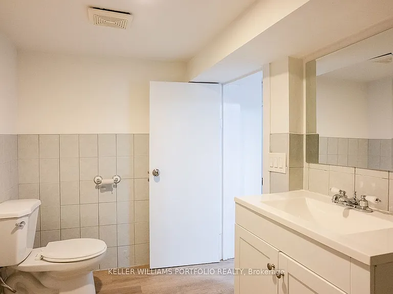 821 Gladstone Ave #LOWER — Photo 10