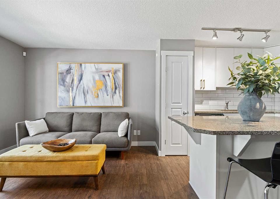 1st image of 315 SW Cranford Walk SE