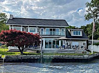 1825 S Channel Dr, Harsens Island, MI