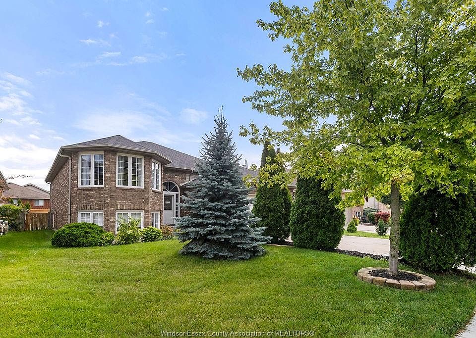 1st image of 964 Greenpark Blvd