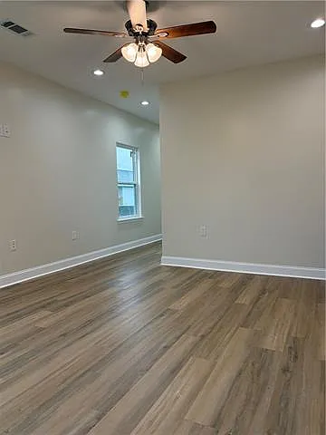 2407 Florence St — Photo 7