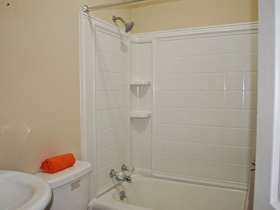Bathroom with full bath/shower