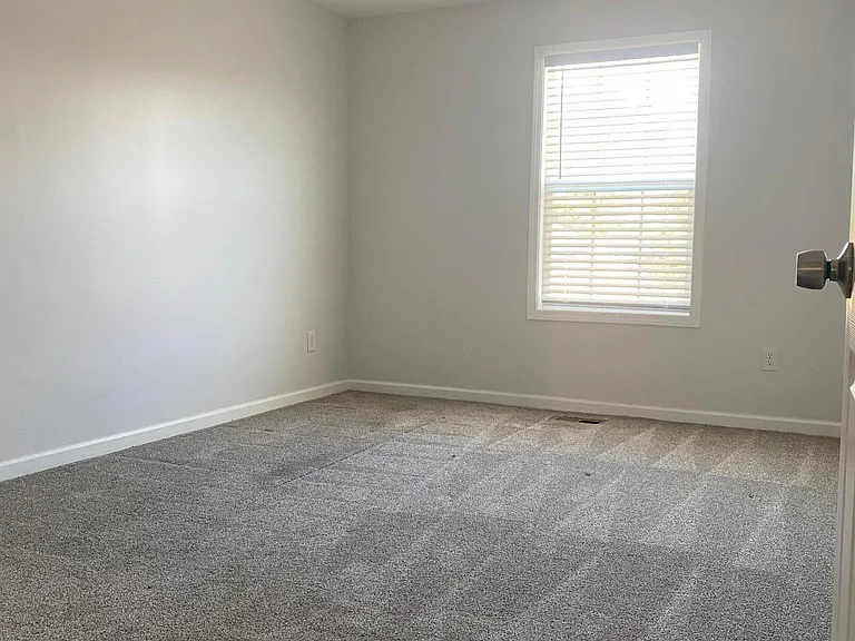 5101 NW 57th Pl — Photo 24