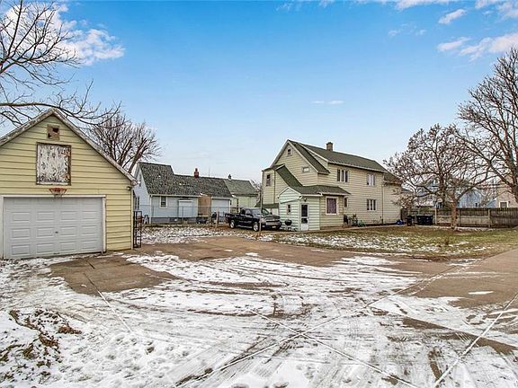 3rd image of 41 Kirby Ave