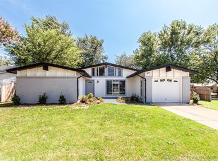 501 E Galveston Dr, Broken Arrow, OK 74012