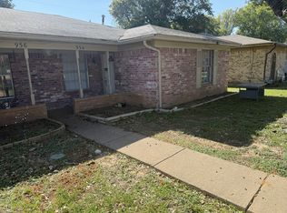 934 Lindy Ct, Irving, TX 75060
