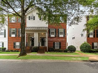 212 Village Square Dr, Woodstock, GA 30188