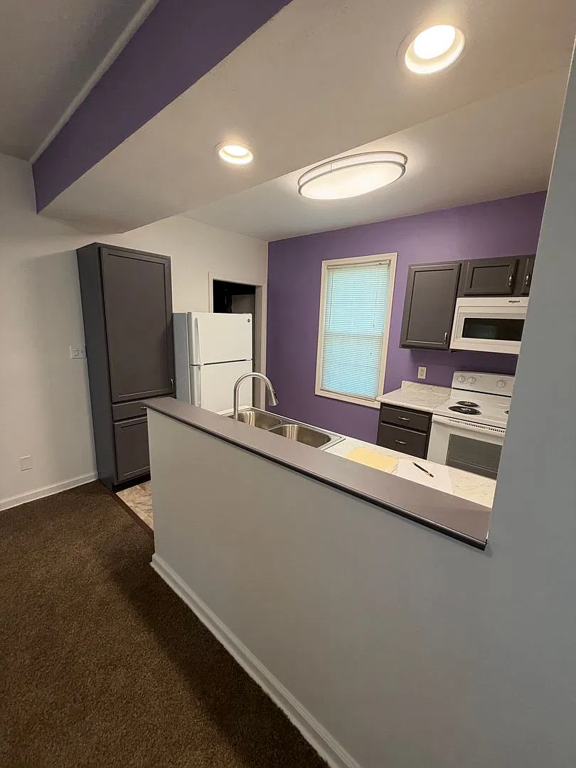 2 Bedroom 1 Bath home — Photo 4