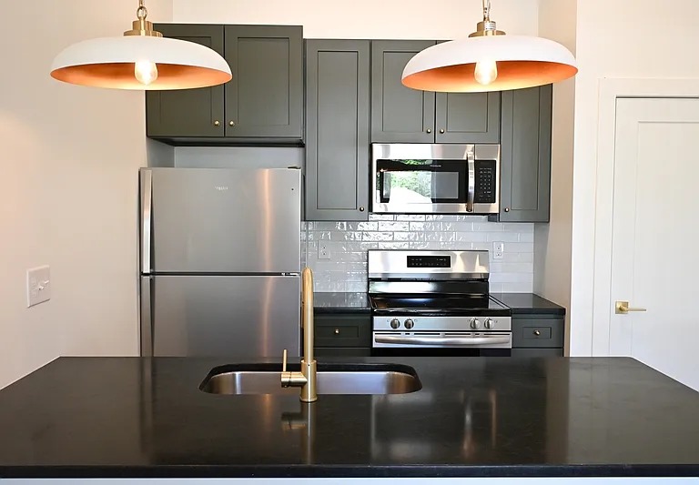 2307 Bedford Ave #5 — Photo 3
