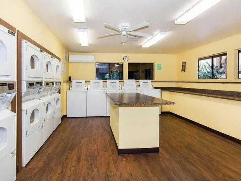 Sun Wood Apartments — Photo 24