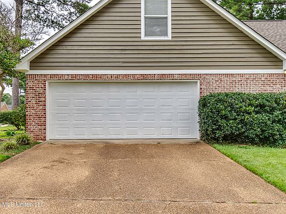 4th image of 312 Pinewood Ln