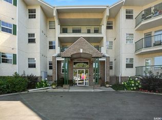 1735 McKercher Dr #208, Saskatoon, SK S7H5N6