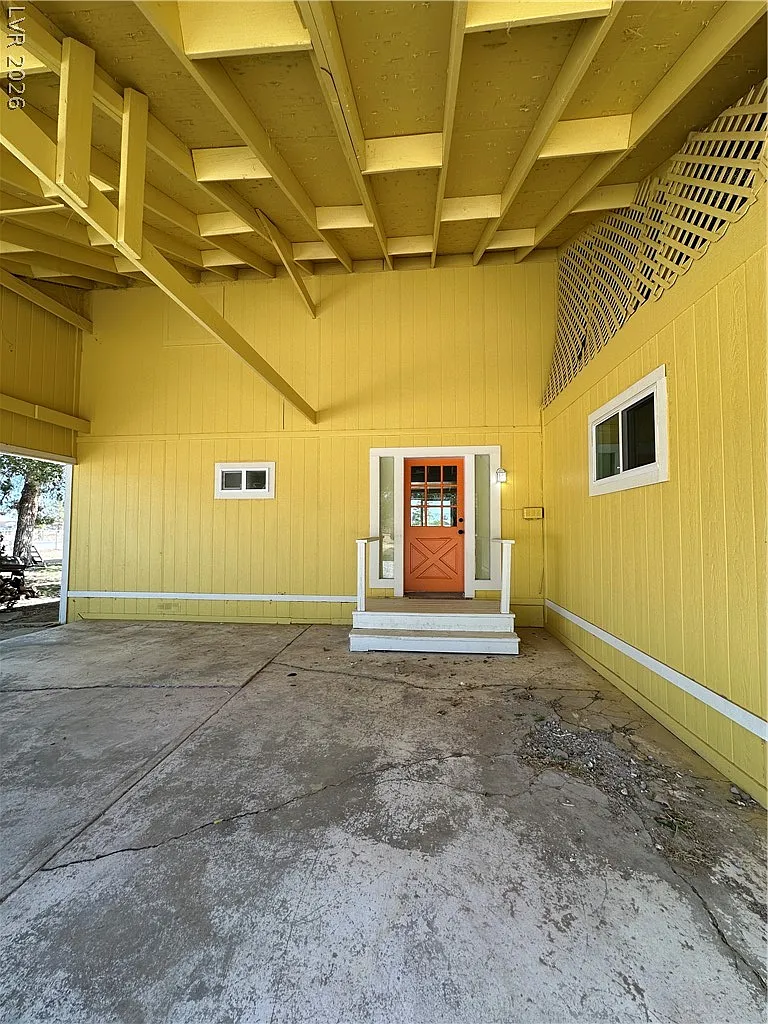 3 bed, 2.0 bath, 1598 sqft, $2,200 — Photo 4