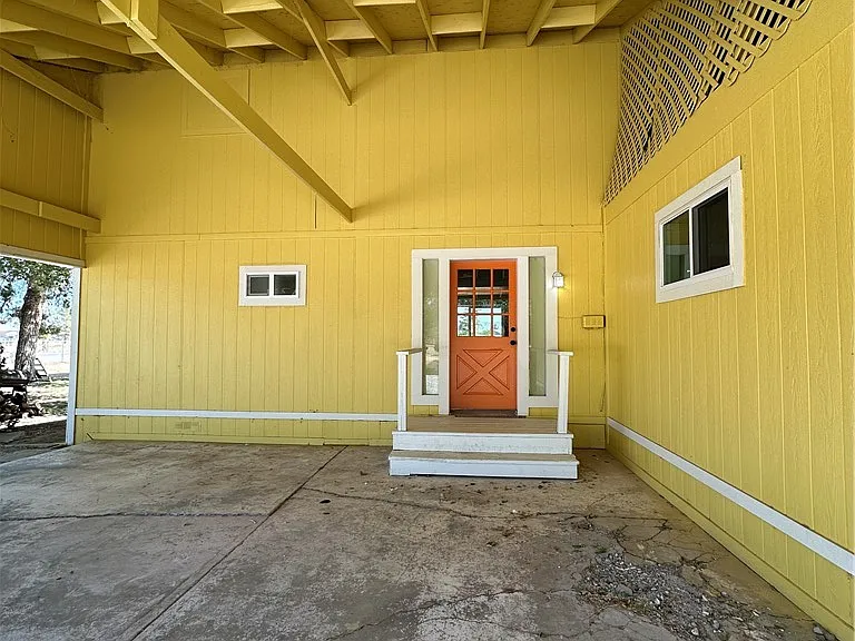 2590 N Murphy St — Photo 4