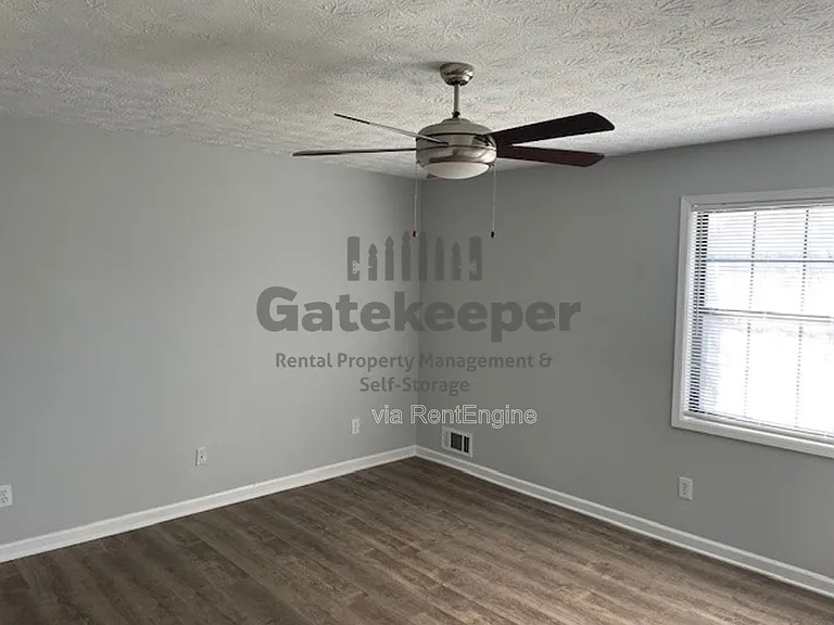 65 Stokes Dr — Photo 8