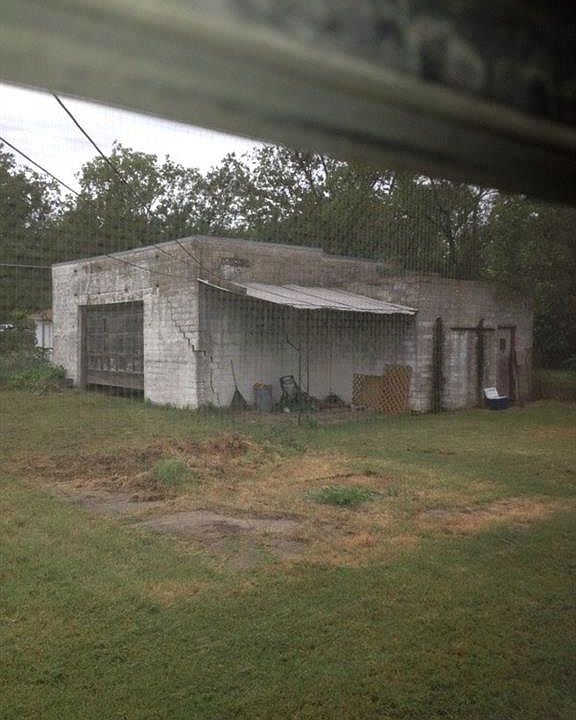 2nd image of 3213 NW 29th St