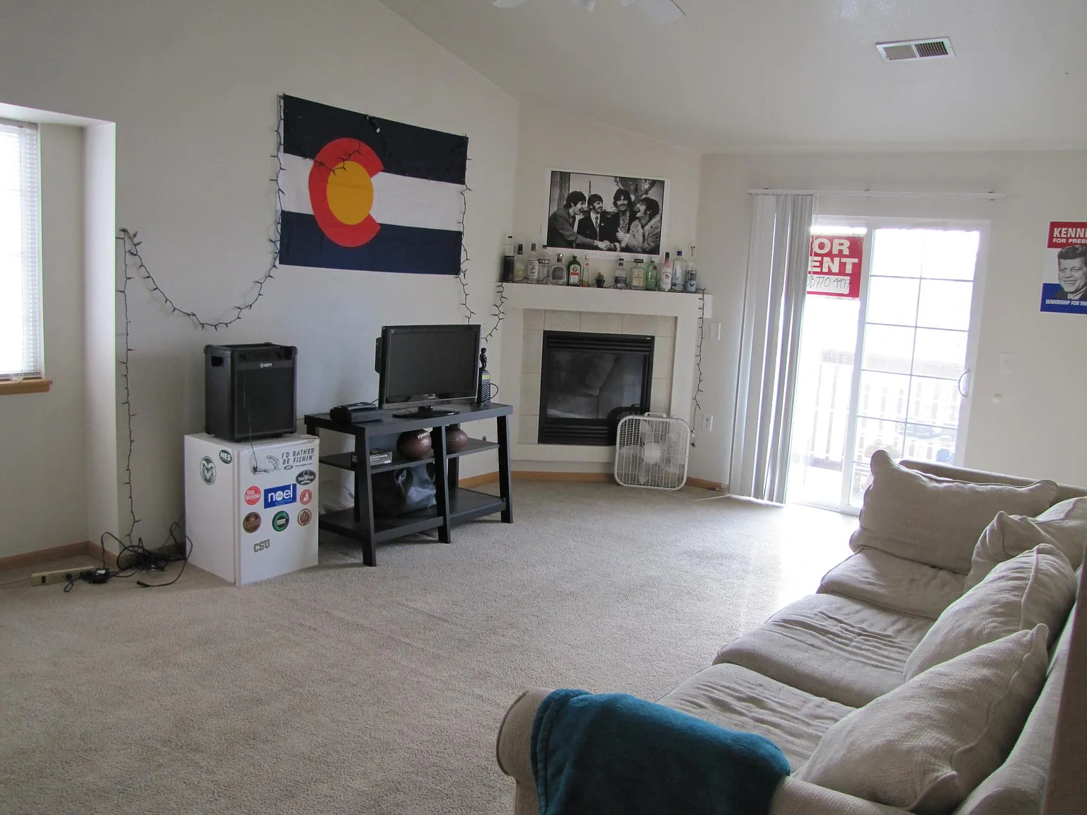 1221 University Avenue — Photo 1