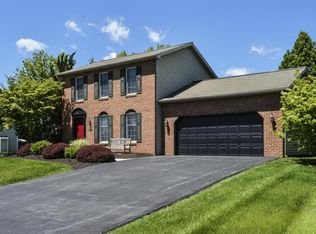 427 Old Farm Rd, Palmyra, PA 17078