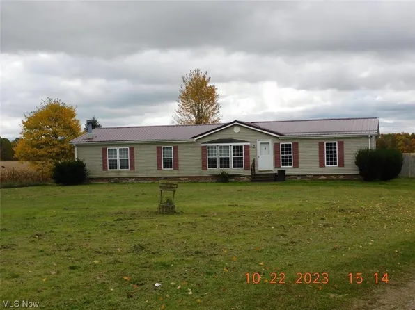 5034 Church St, Conneaut, OH 44030