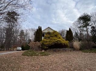 210 Willoughby Blvd, Greensboro, NC 27408