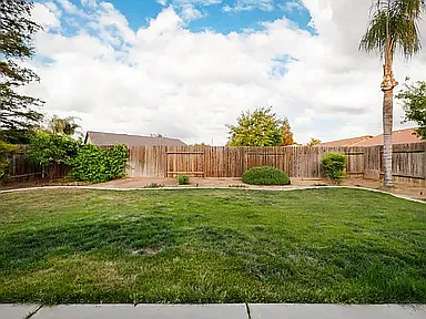 5506 Leeward Point Dr — Photo 2