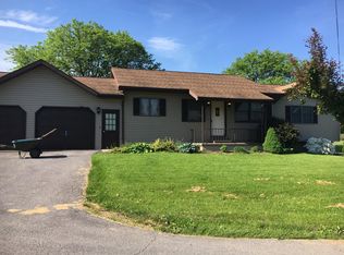 1021 W Loop Rd, Hollidaysburg, PA 16648