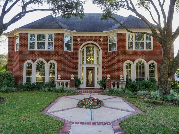 4610 Warwick Ct, Sugar Land, TX 77479