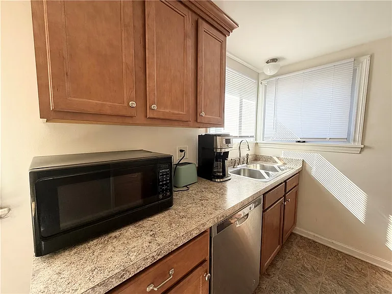 3245 Culver Rd — Photo 3