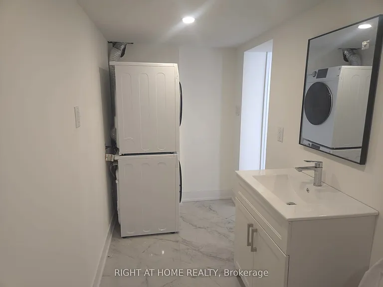 13 Spring St #BASEMENT — Photo 18