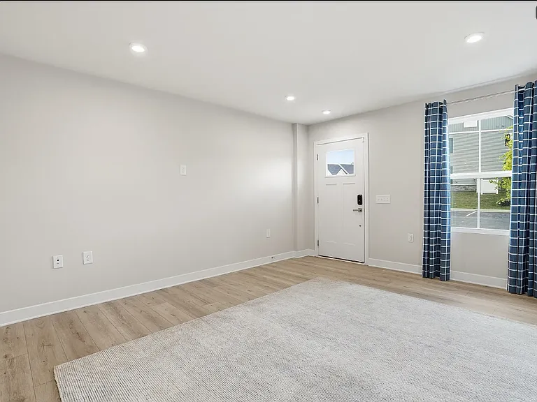 2264 Palm Ct #A — Photo 19